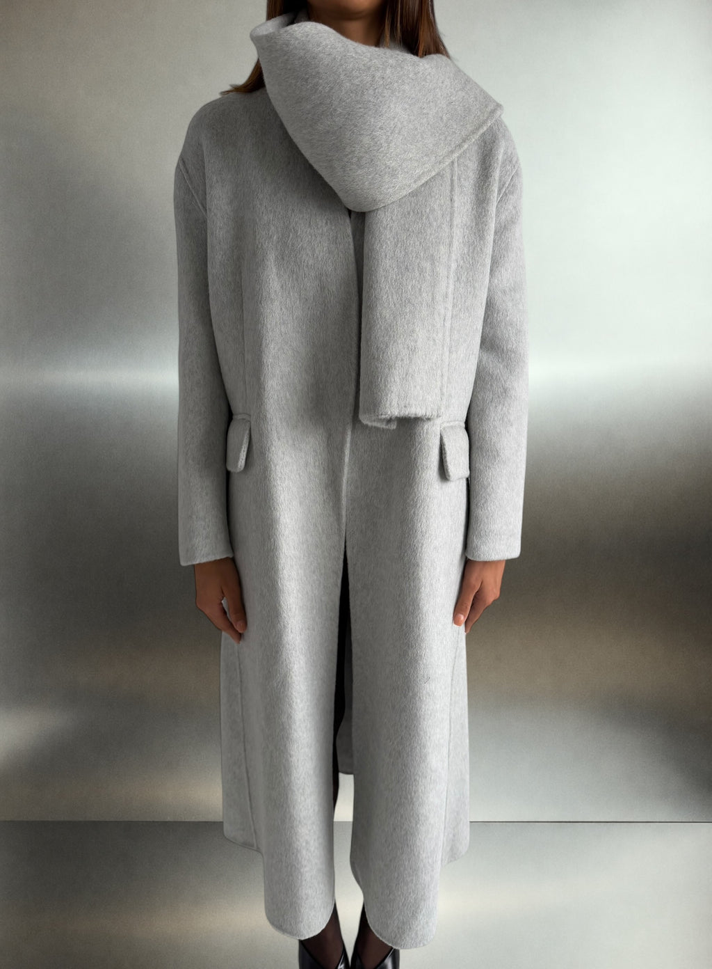 THE NOIR COAT