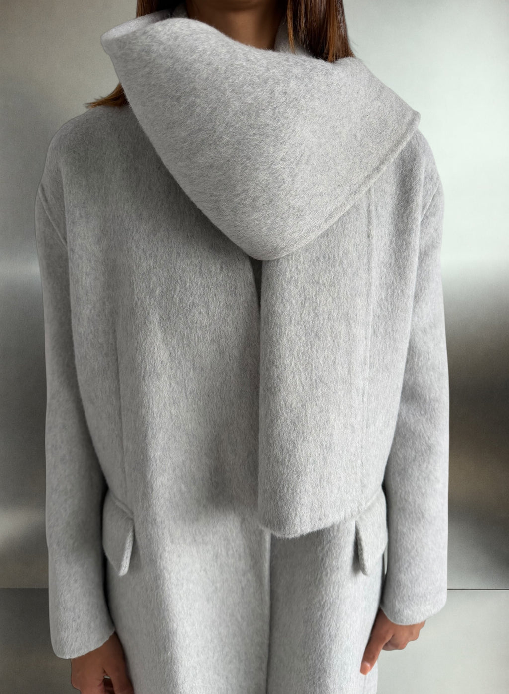 THE NOIR COAT