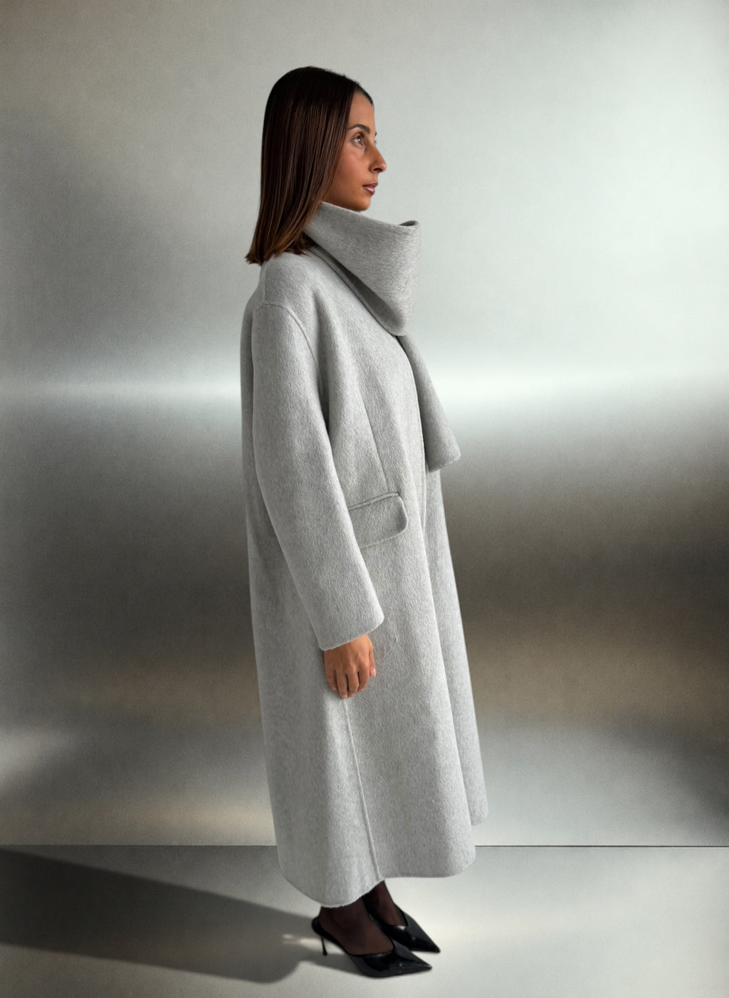 THE NOIR COAT