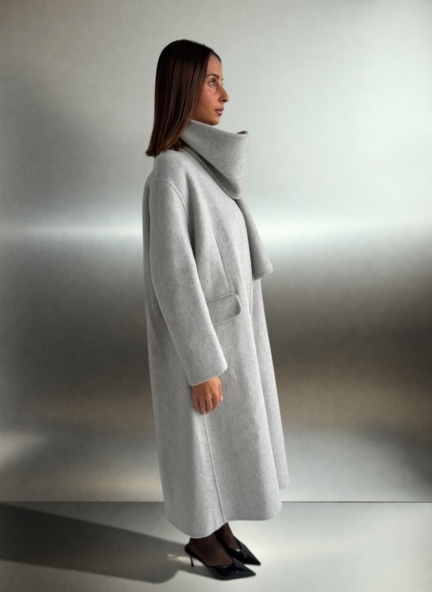 THE NOIR COAT